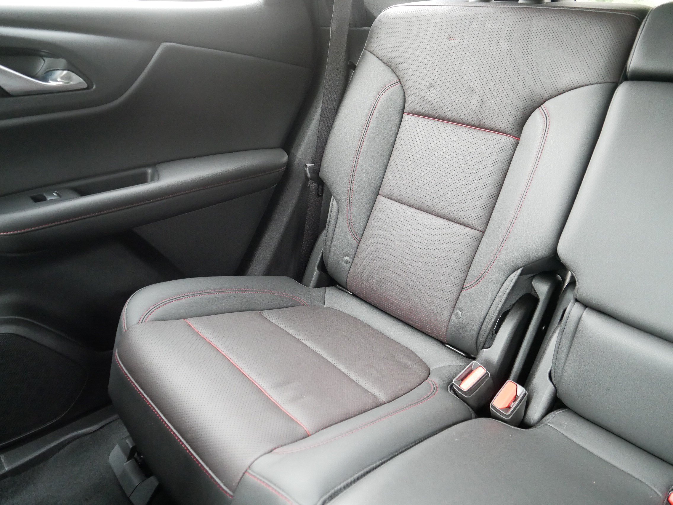 Used 2021 Chevrolet Blazer RS AWD/4WD image 11