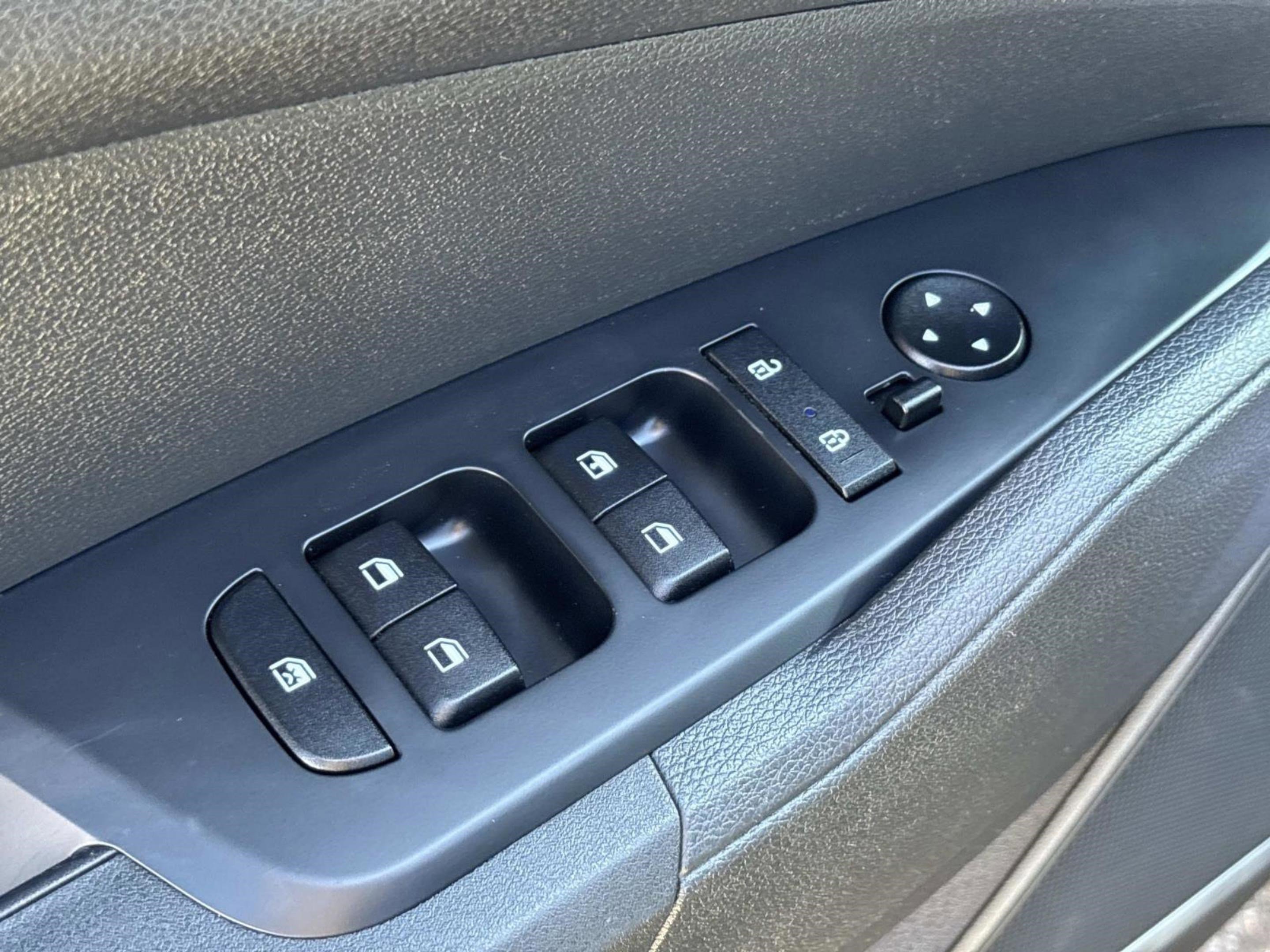 Used 2024 Kia Sportage LX image 24