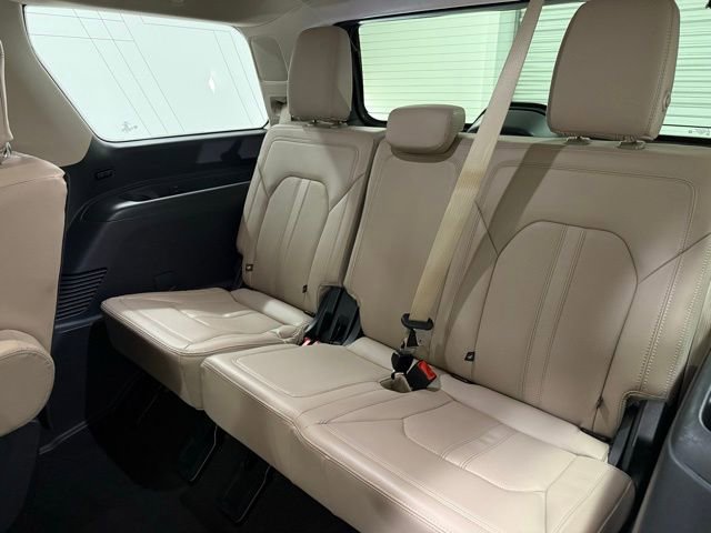 Used 2024 Ford Expedition Limited image 18