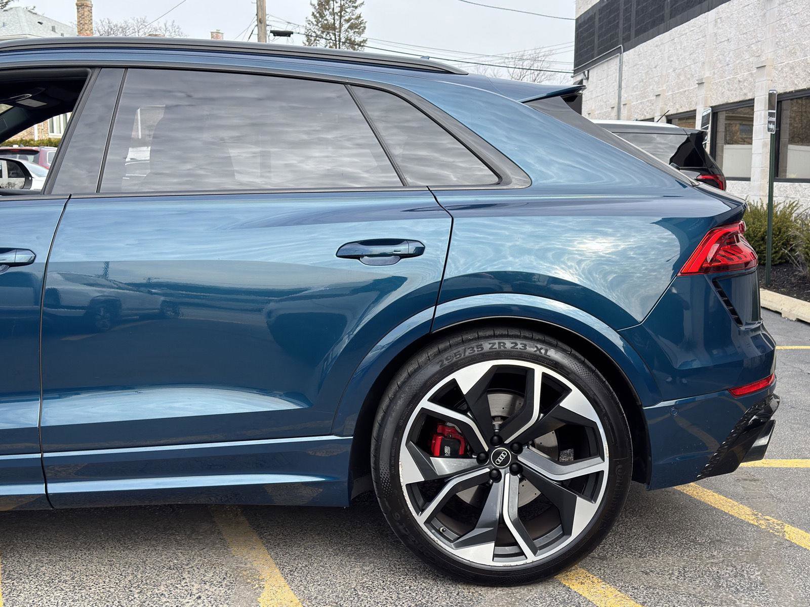 Used 2021 Audi RS Q8 w/ Black Optic Package image 9