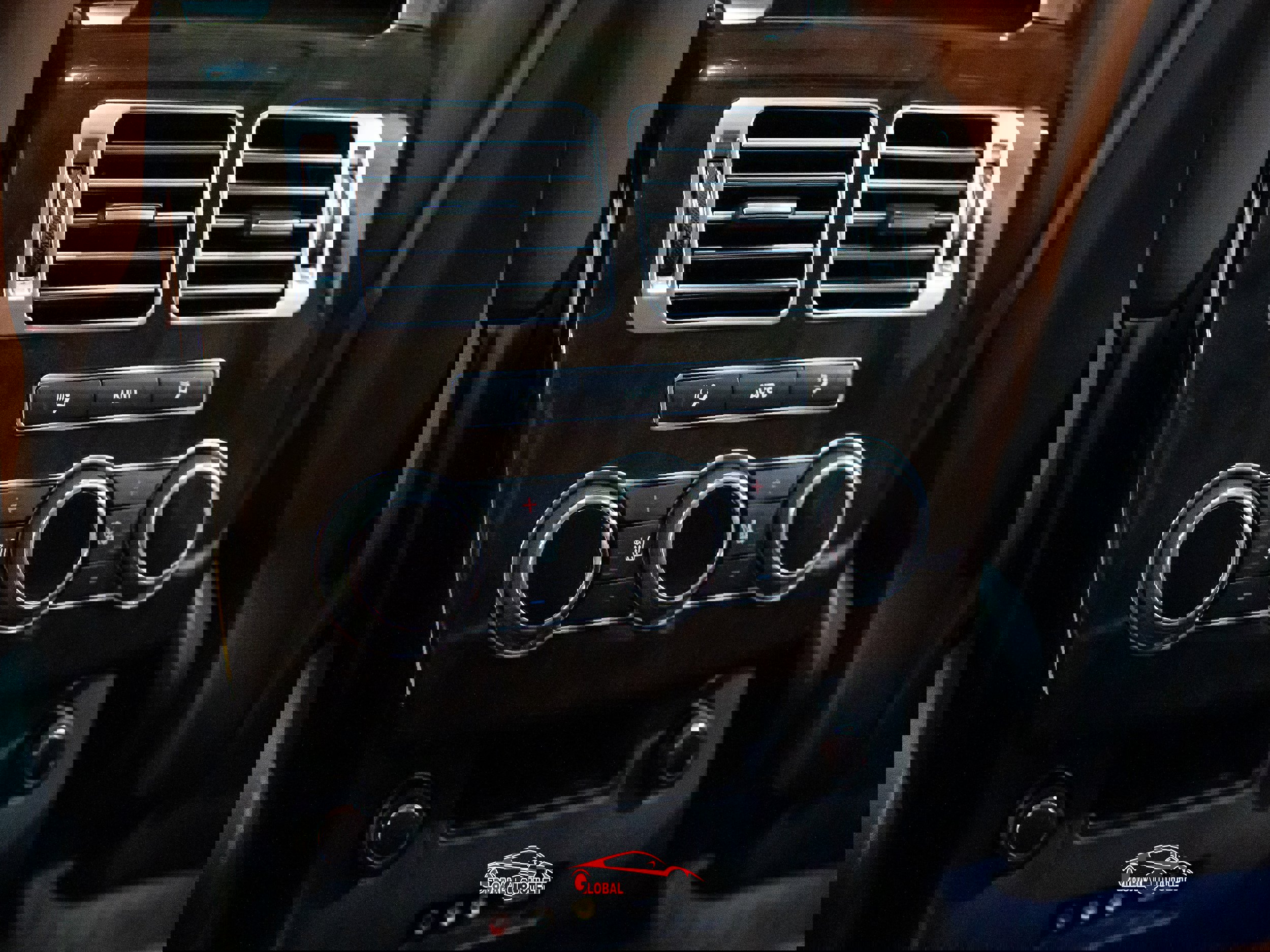 Used 2016 Land Rover Range Rover Autobiography image 25