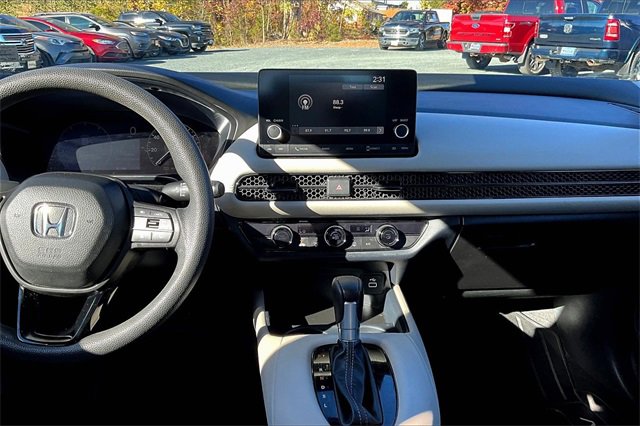 Used 2023 Honda HR-V LX image 16