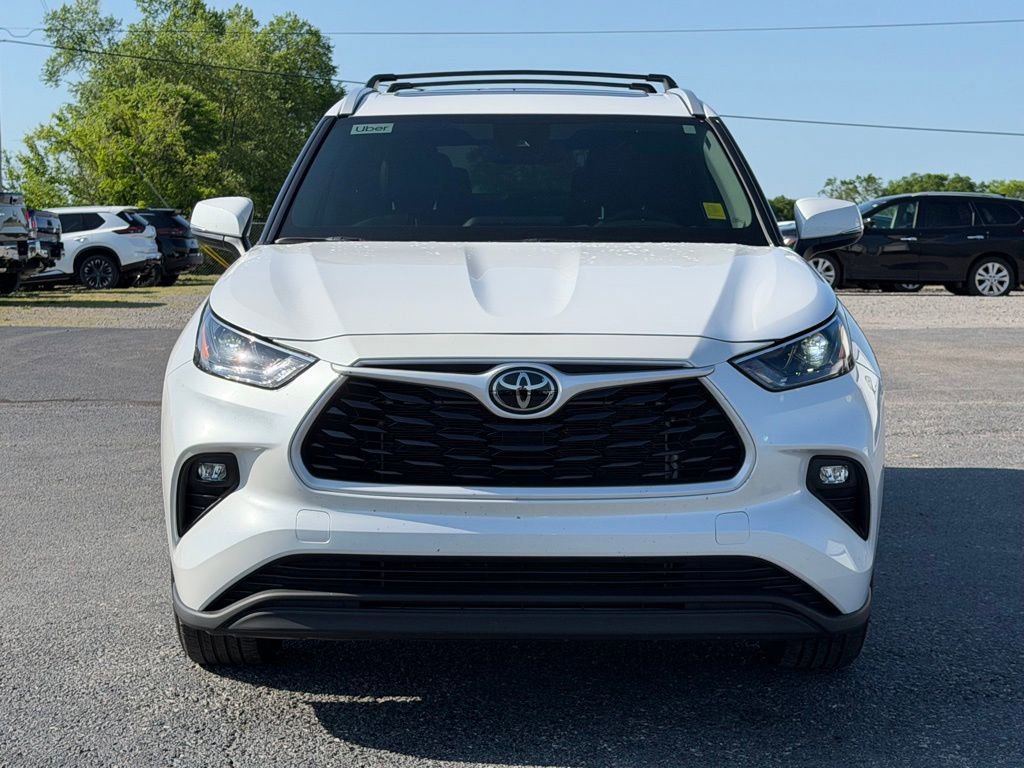 Used 2026 Toyota Highlander XLE image 10