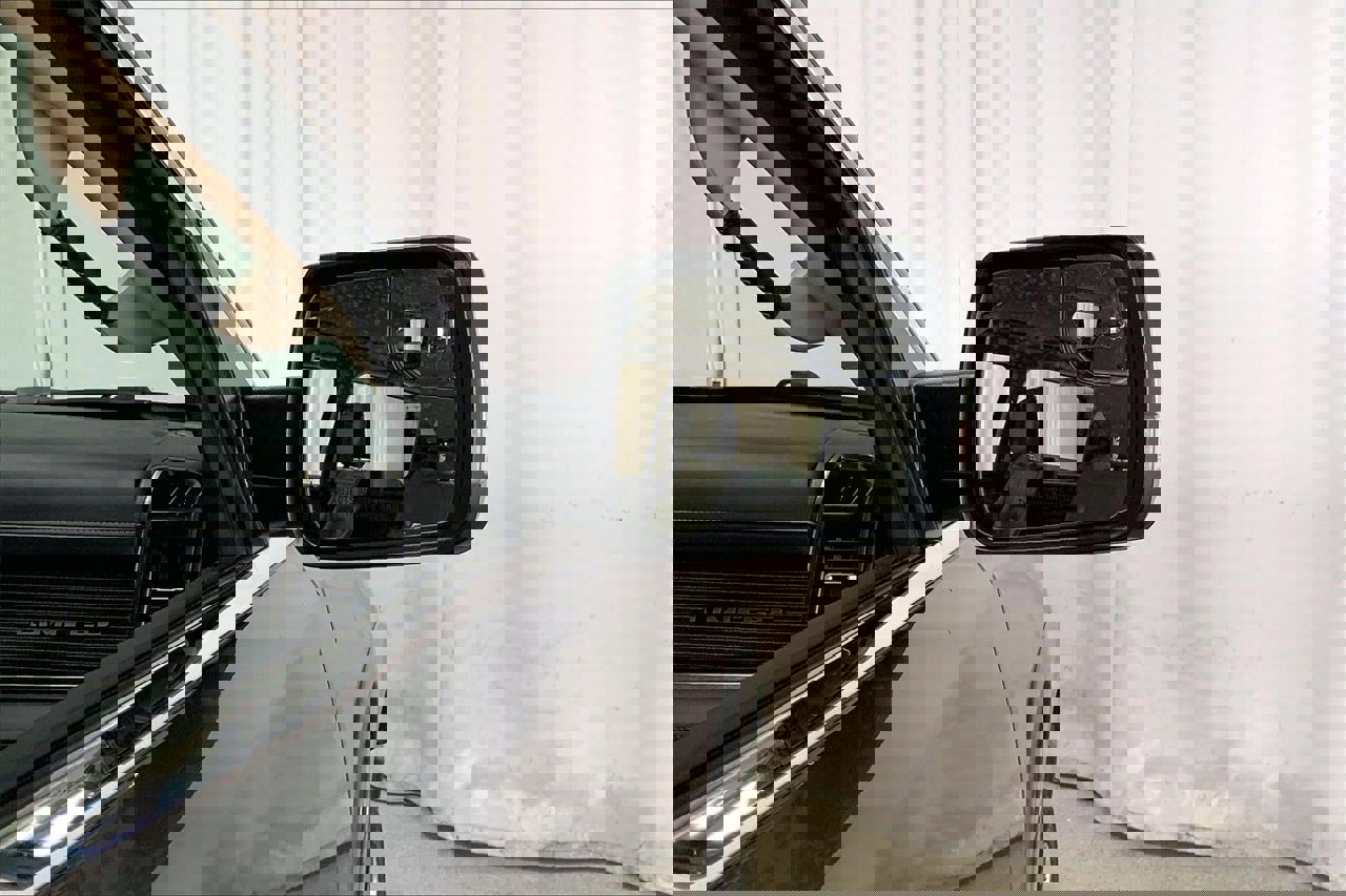 Used 2020 RAM 1500 Limited image 11