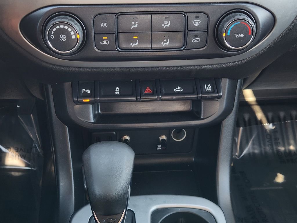 Used 2022 Chevrolet Colorado LT w/ Fleet Safety Package image 19