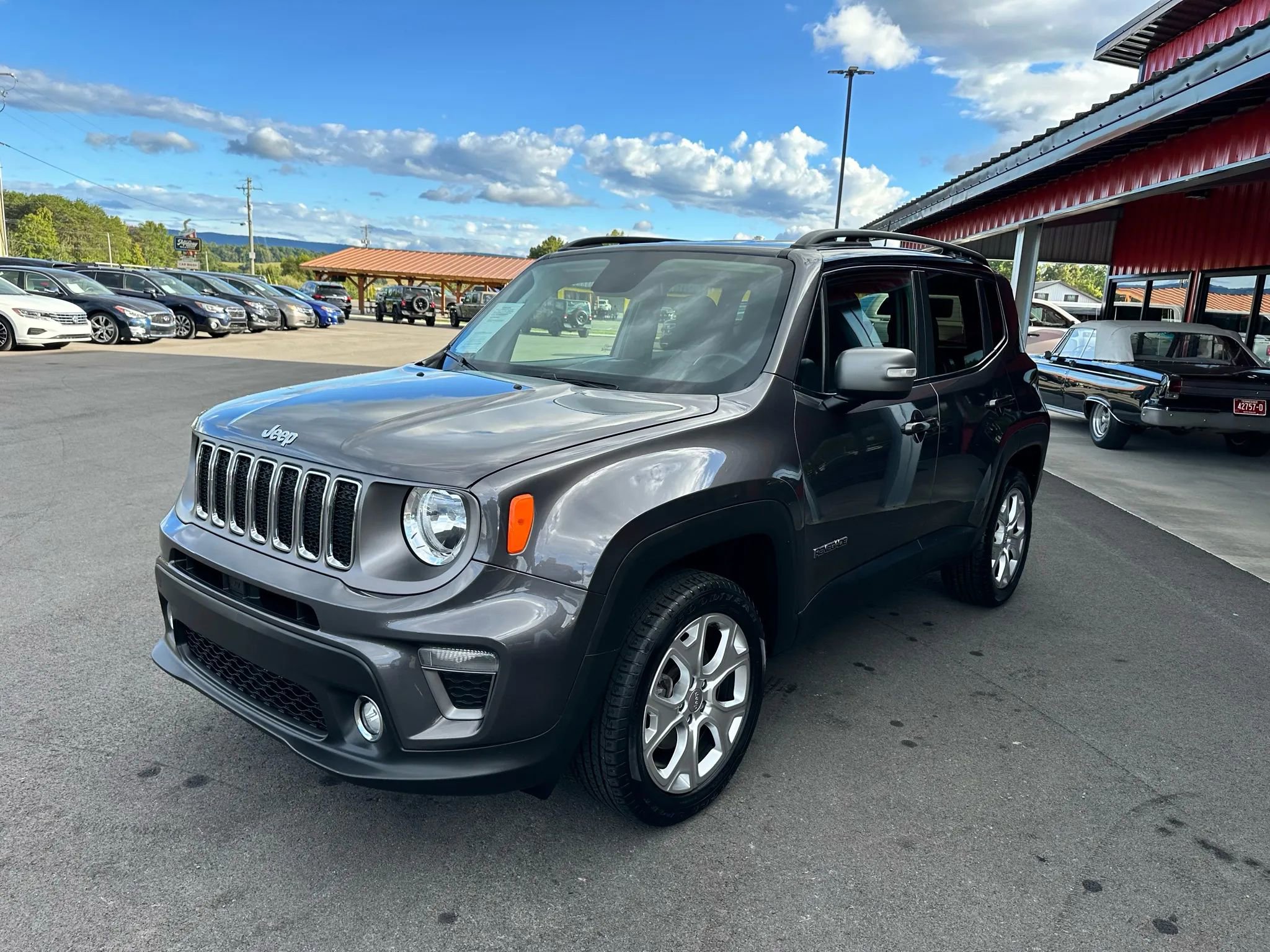 Used 2020 Jeep Renegade Limited image 2