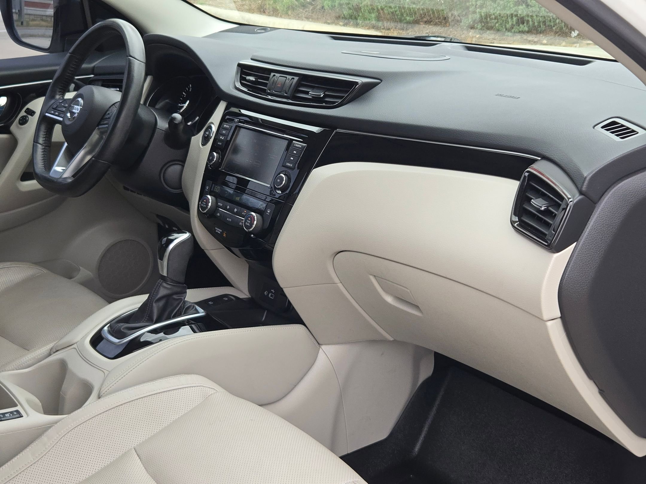 Used 2019 Nissan Rogue Sport SL image 28