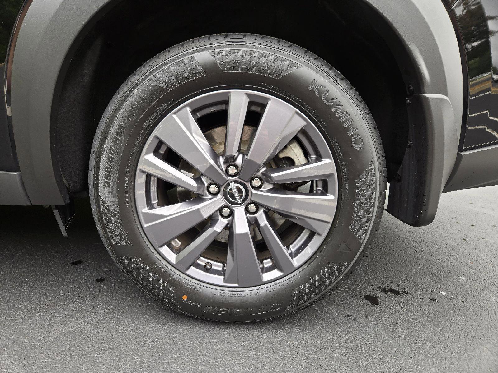 Used 2023 Nissan Pathfinder SV w/ SV Premium Package AWD/4WD image 11