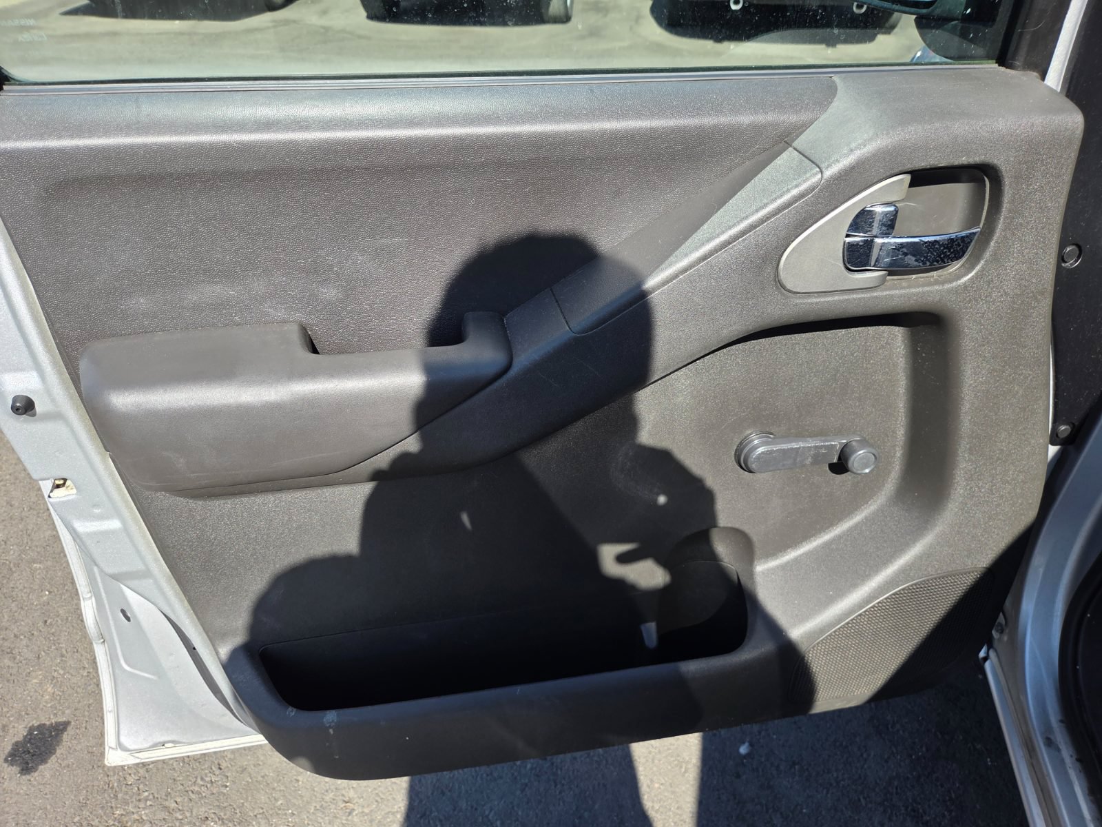 Used 2006 Nissan Frontier XE w/ (G01) XE Preferred Pkg RWD image 7