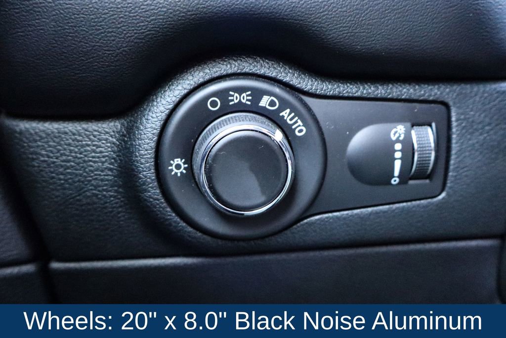 Used 2025 Dodge Durango GT w/ Blacktop Package image 24