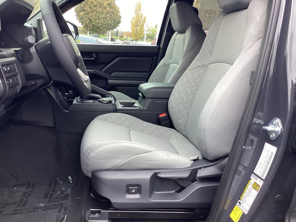 New 2025 Toyota Tacoma SR5 image 5