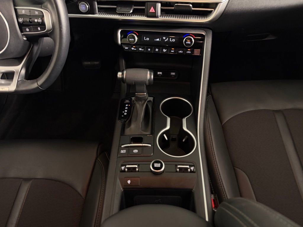 Used 2024 Kia K5 GT-Line w/ GT-Line Premium Package image 16