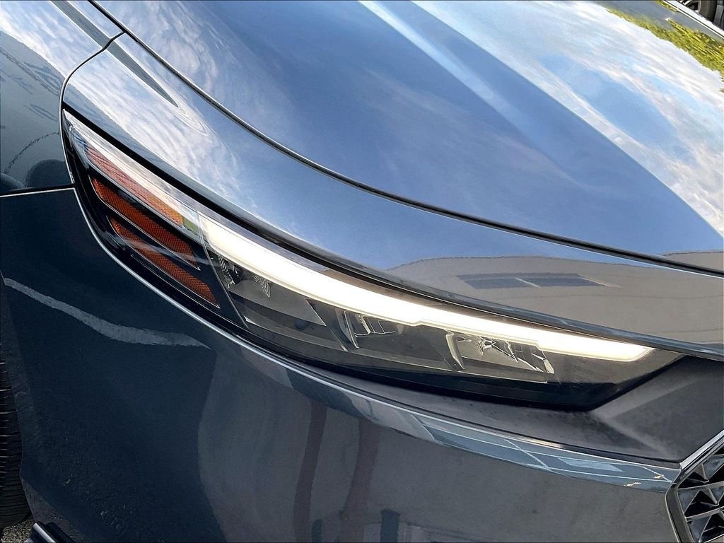 Used 2023 Honda Accord LX image 30