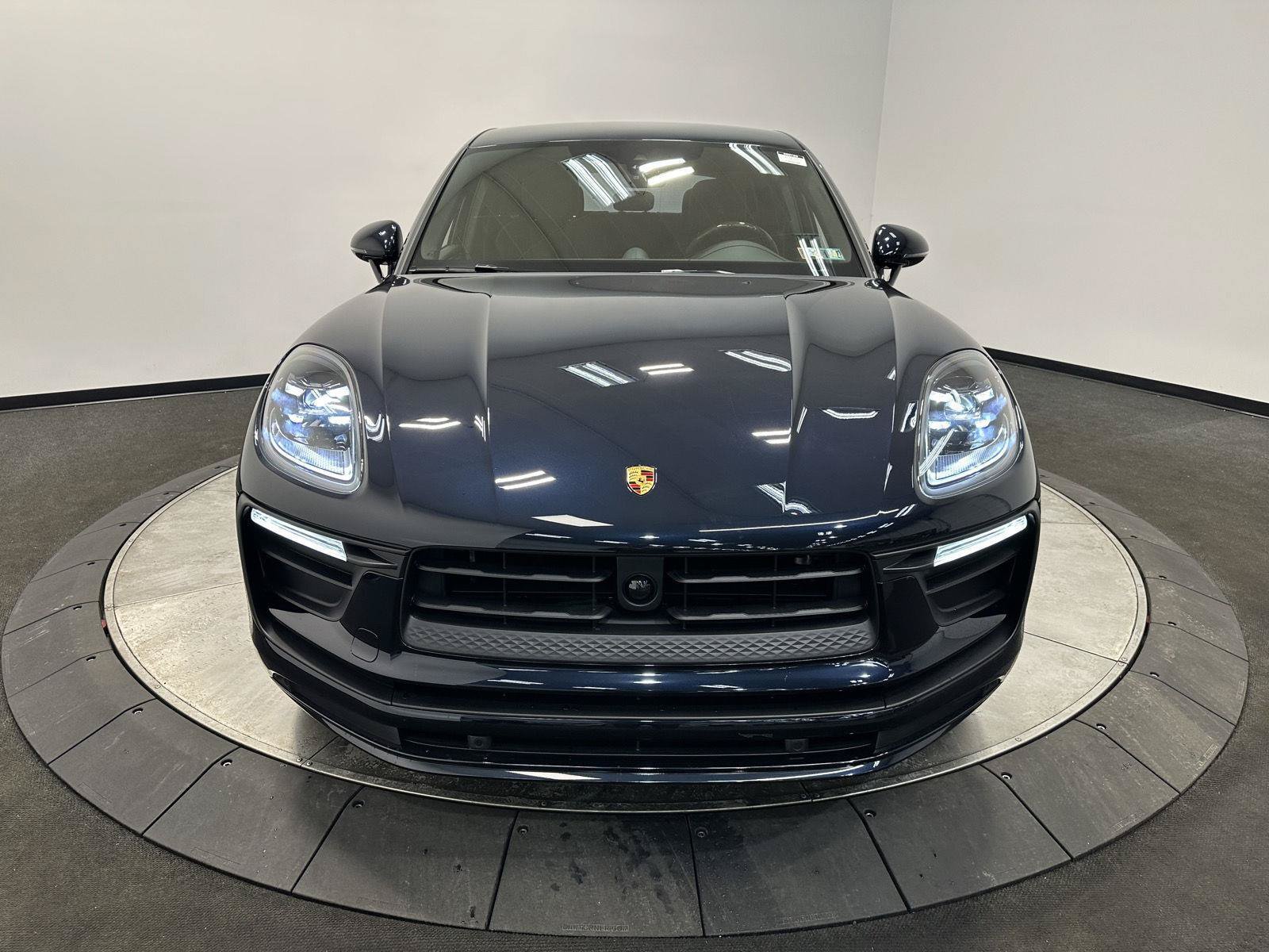 New 2026 Porsche Macan AWD/4WD image 10