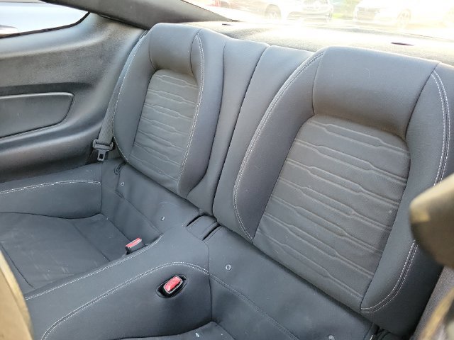 Used 2017 Ford Mustang GT RWD image 9