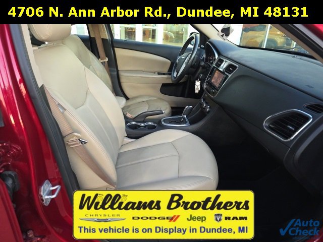 Used 2013 Chrysler 200 Limited w/ Sun/Sound Group image 29