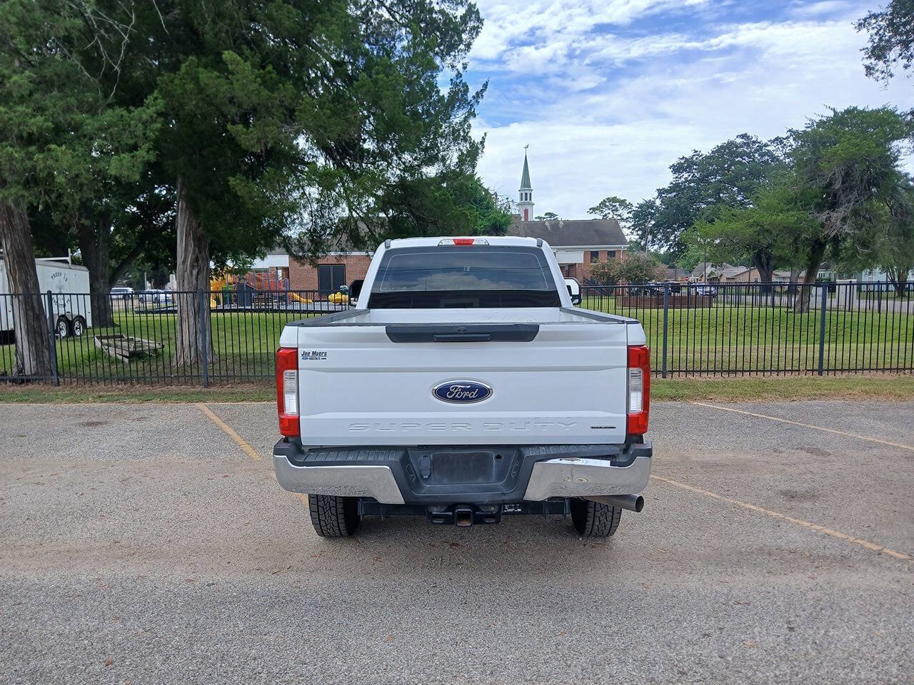Used 2017 Ford F250 XL w/ Power Equipment Group AWD/4WD image 12