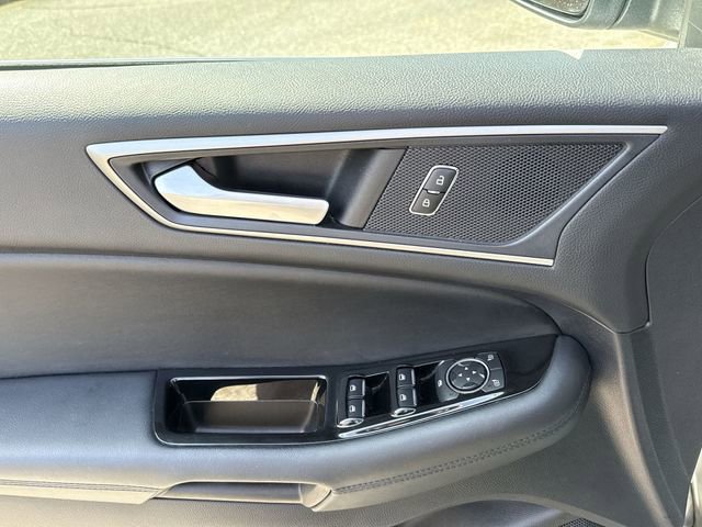 Used 2020 Ford Edge SEL w/ Convenience Package image 15