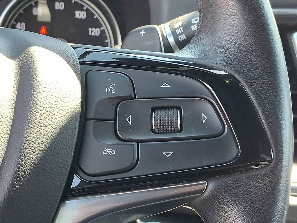 Used 2023 Buick Enclave Essence w/ Sport Touring Edition image 22