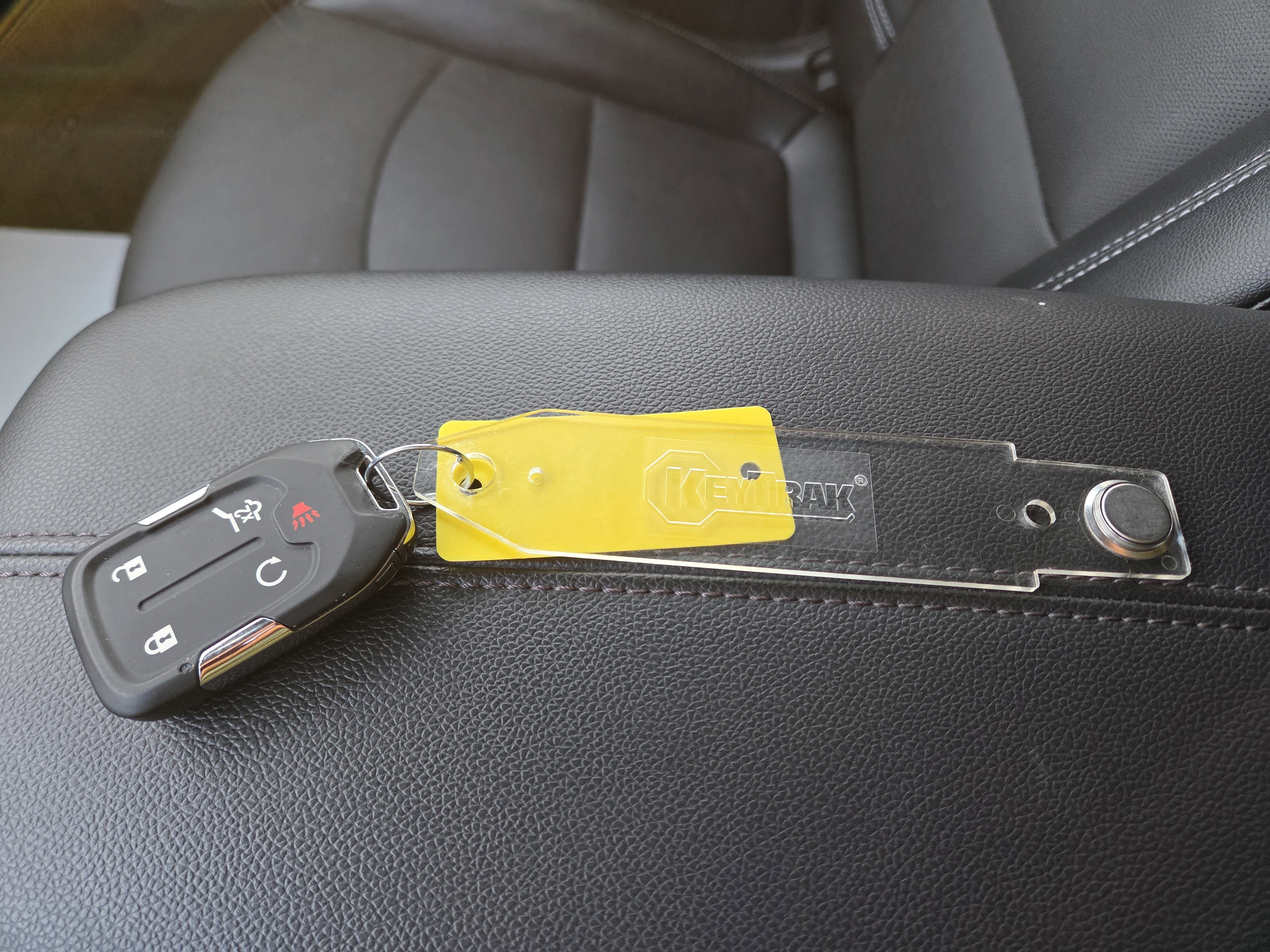 Used 2024 GMC Terrain SLT image 28