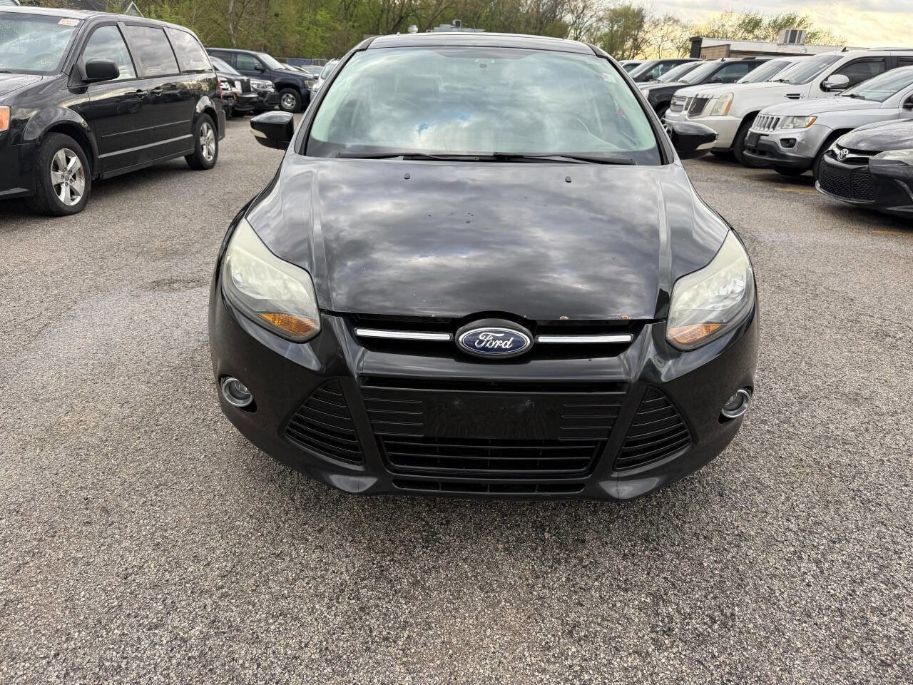Used 2014 Ford Focus Titanium FWD image 3