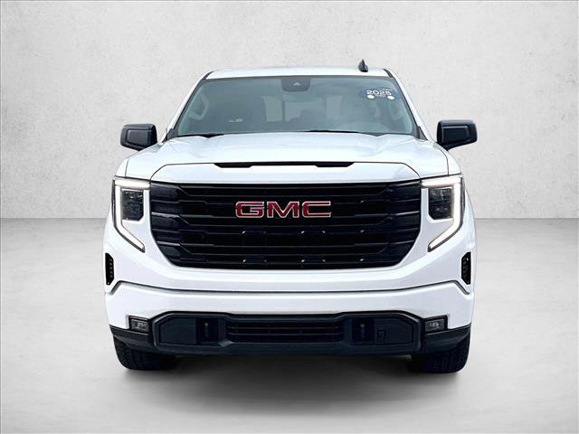 Used 2025 GMC Sierra 1500 Elevation w/ Preferred Package AWD/4WD image 3
