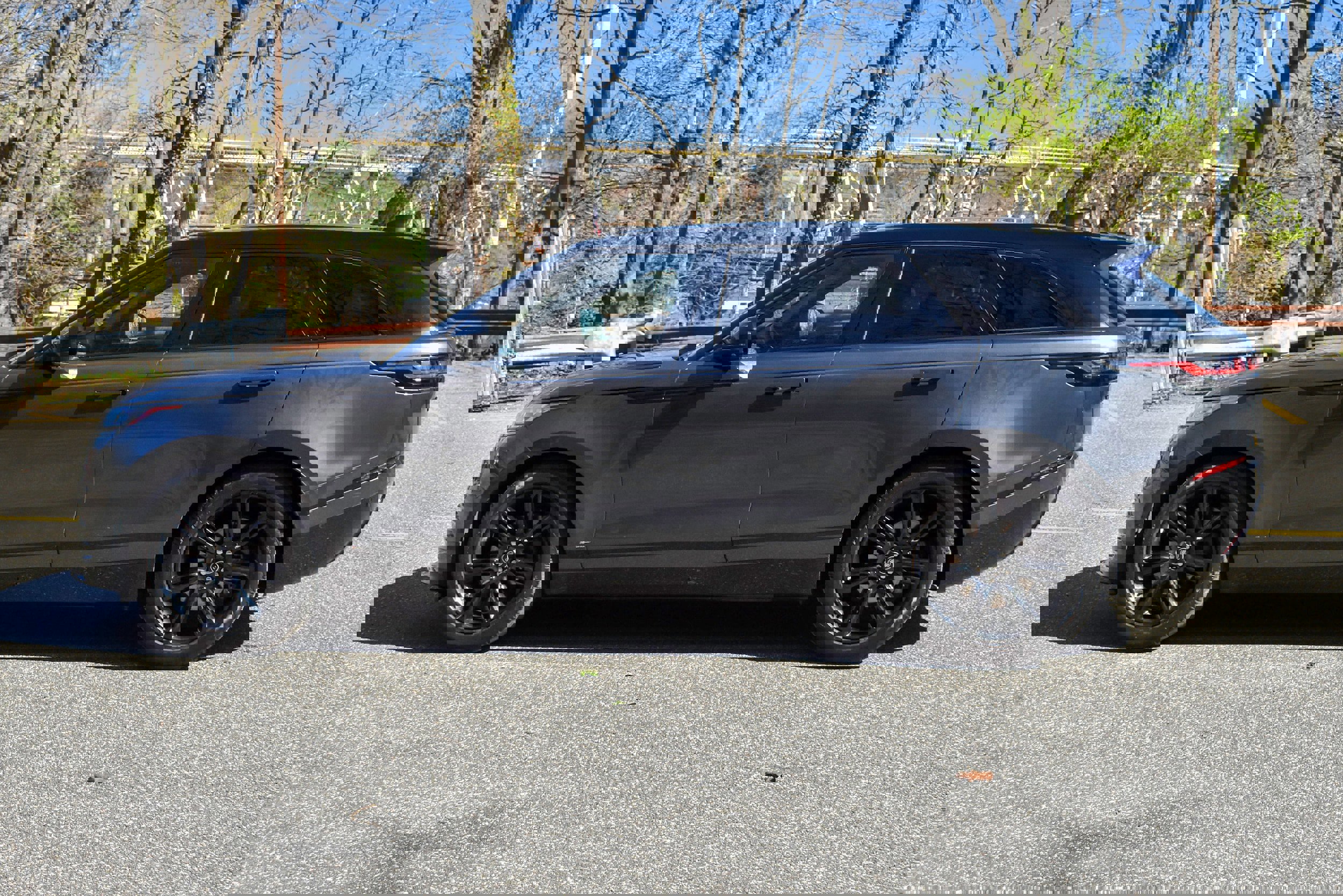 Used 2021 Land Rover Range Rover Velar R-Dynamic S AWD/4WD image 4