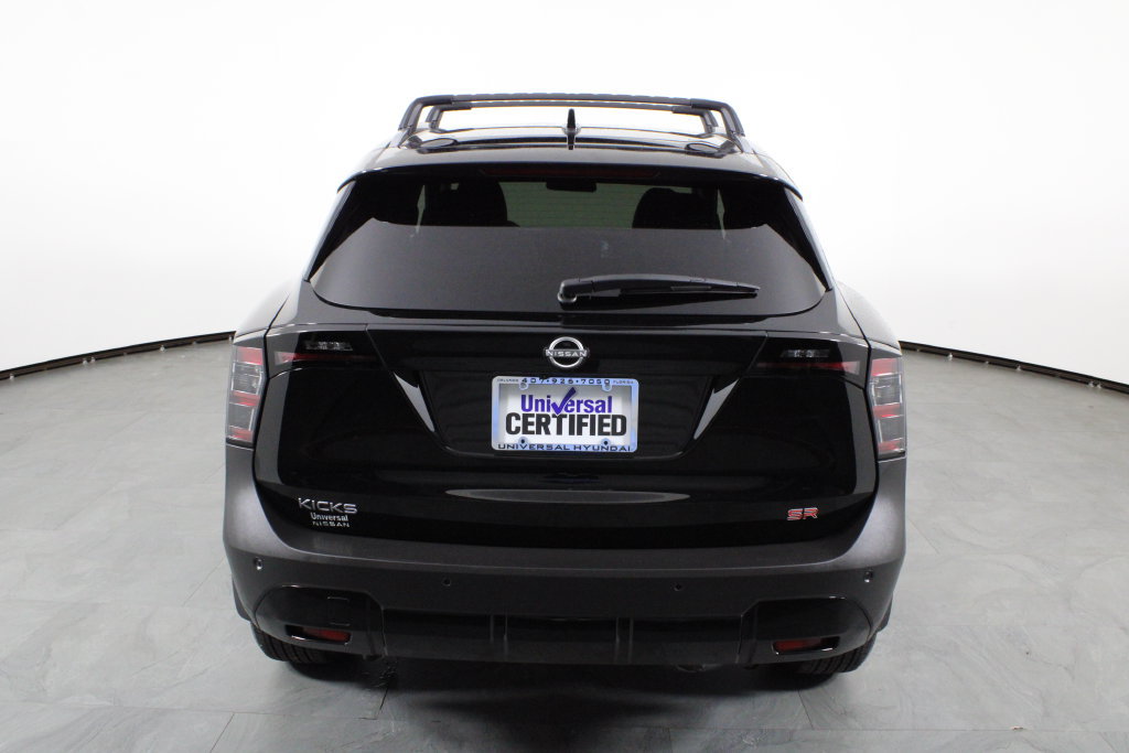 Certified 2026 Nissan Kicks SR FWD image 11