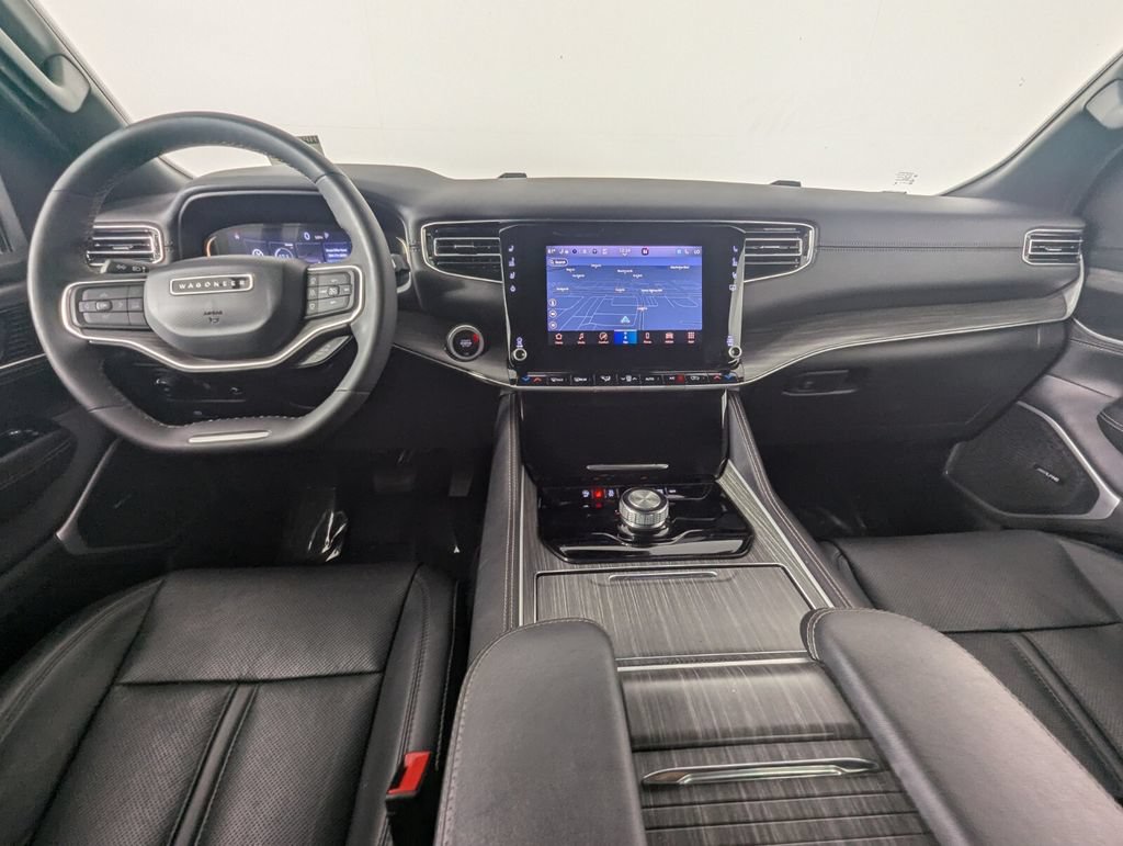 Used 2024 Jeep Wagoneer Series II w/ Flexible Seating Group RWD image 15