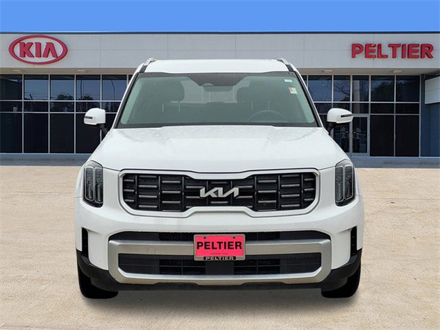 Used 2024 Kia Telluride S image 2