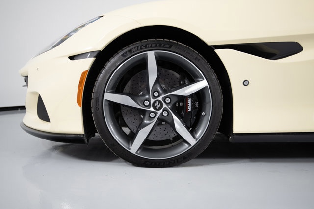 Certified 2023 Ferrari Portofino M image 10