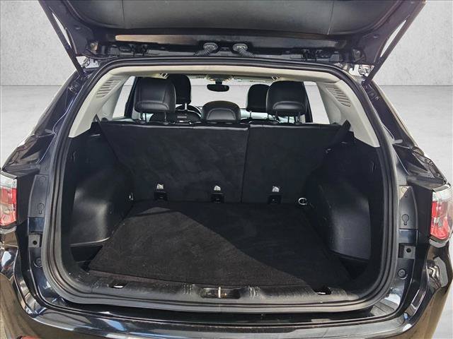 Used 2019 Jeep Compass Trailhawk AWD/4WD image 7