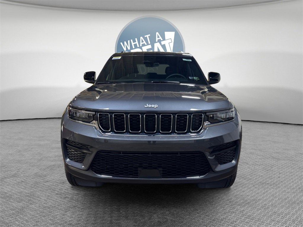 New 2025 Jeep Grand Cherokee Laredo X image 9