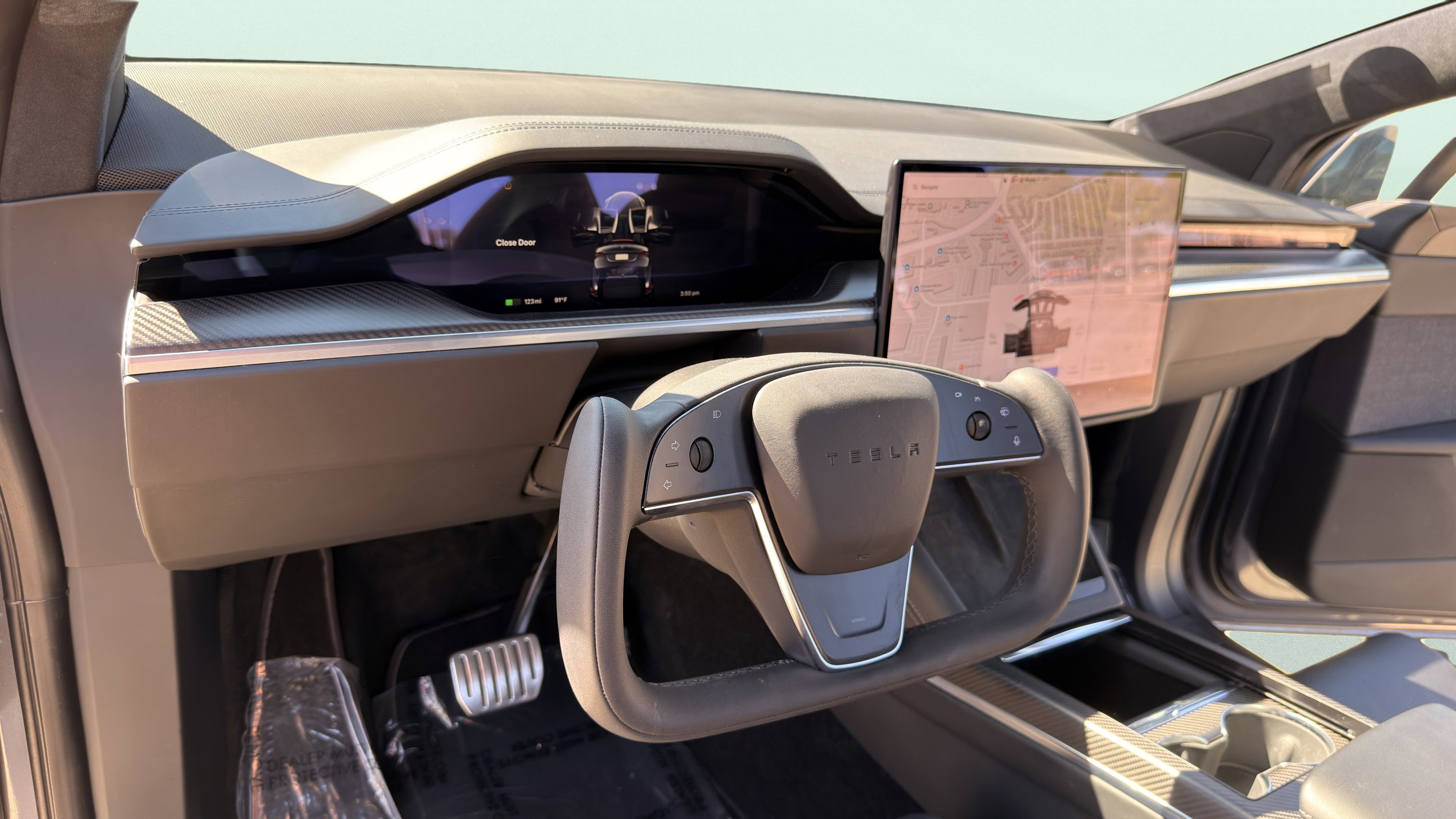 Used 2022 Tesla Model X Plaid image 17