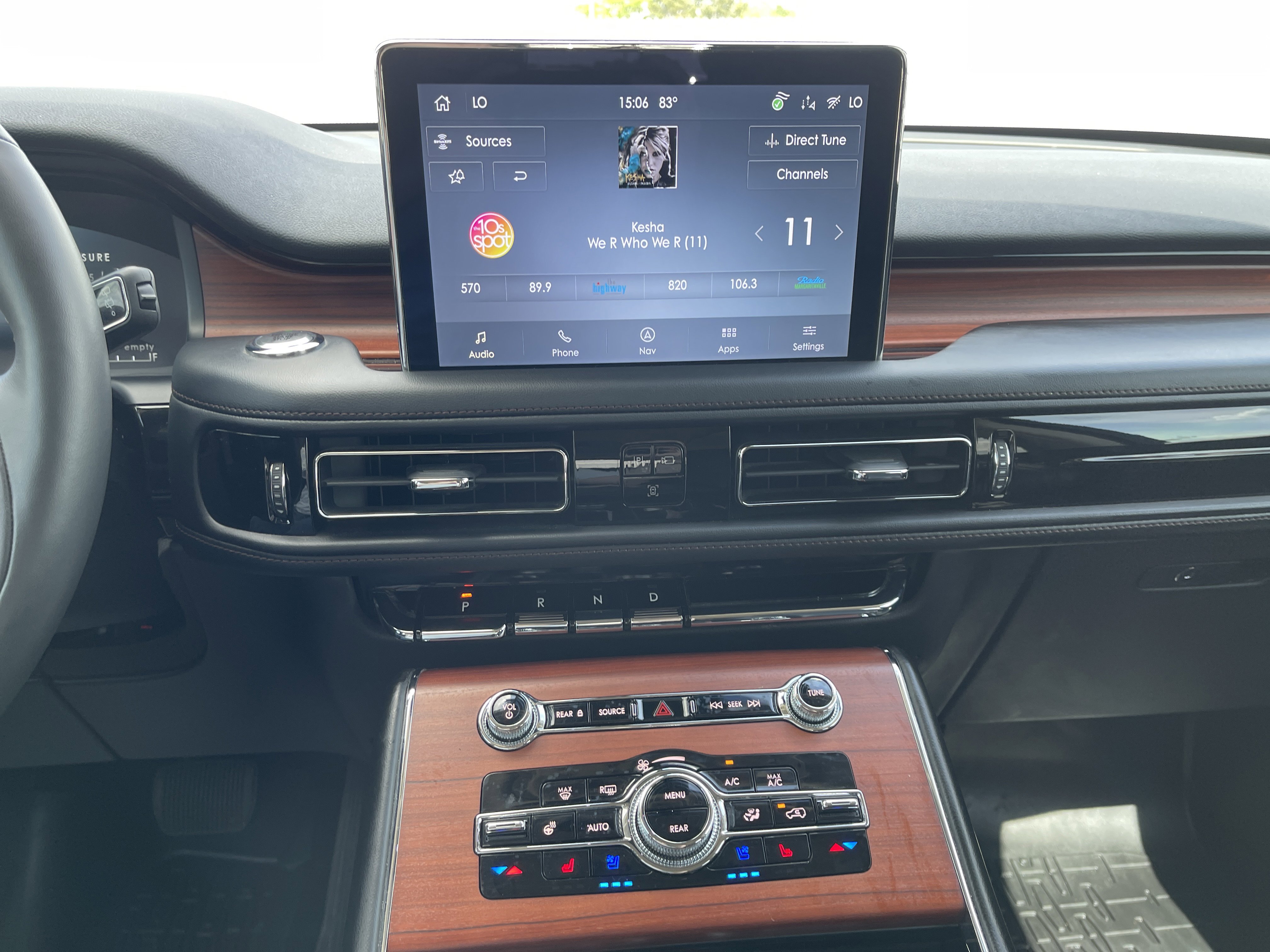 Used 2024 Lincoln Aviator Reserve w/ Equipment Group 201A AWD/4WD image 24