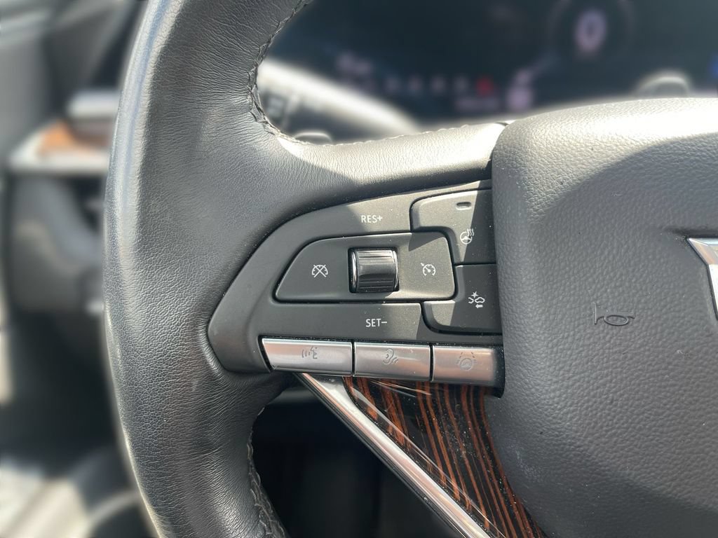 Certified 2023 Cadillac Escalade Premium Luxury w/ Performance Package AWD/4WD image 6
