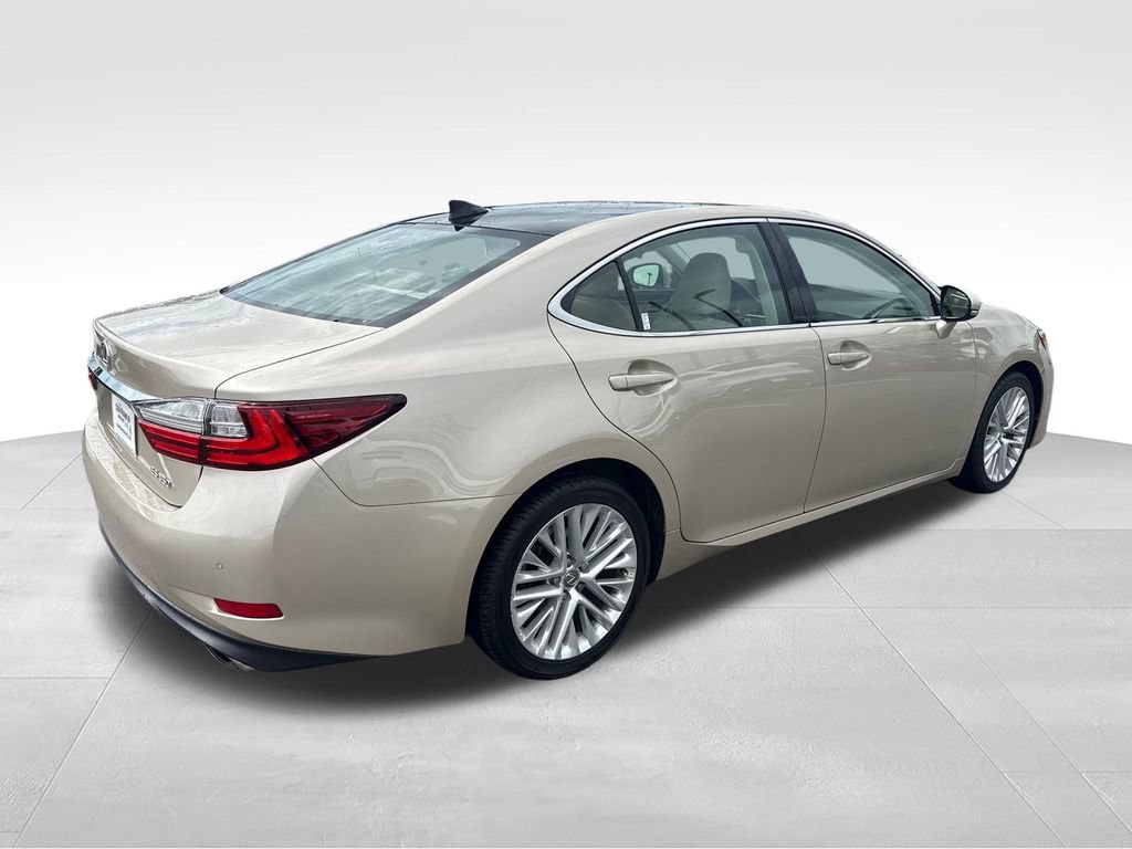 Used 2018 Lexus ES 350 w/ Luxury Package w/Wood Trim FWD image 5
