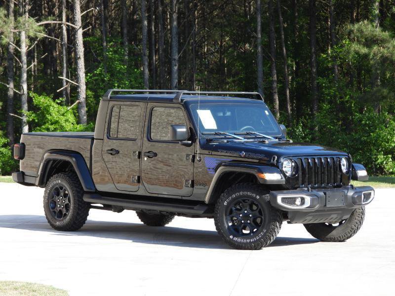 Used 2023 Jeep Gladiator Sport AWD/4WD image 12