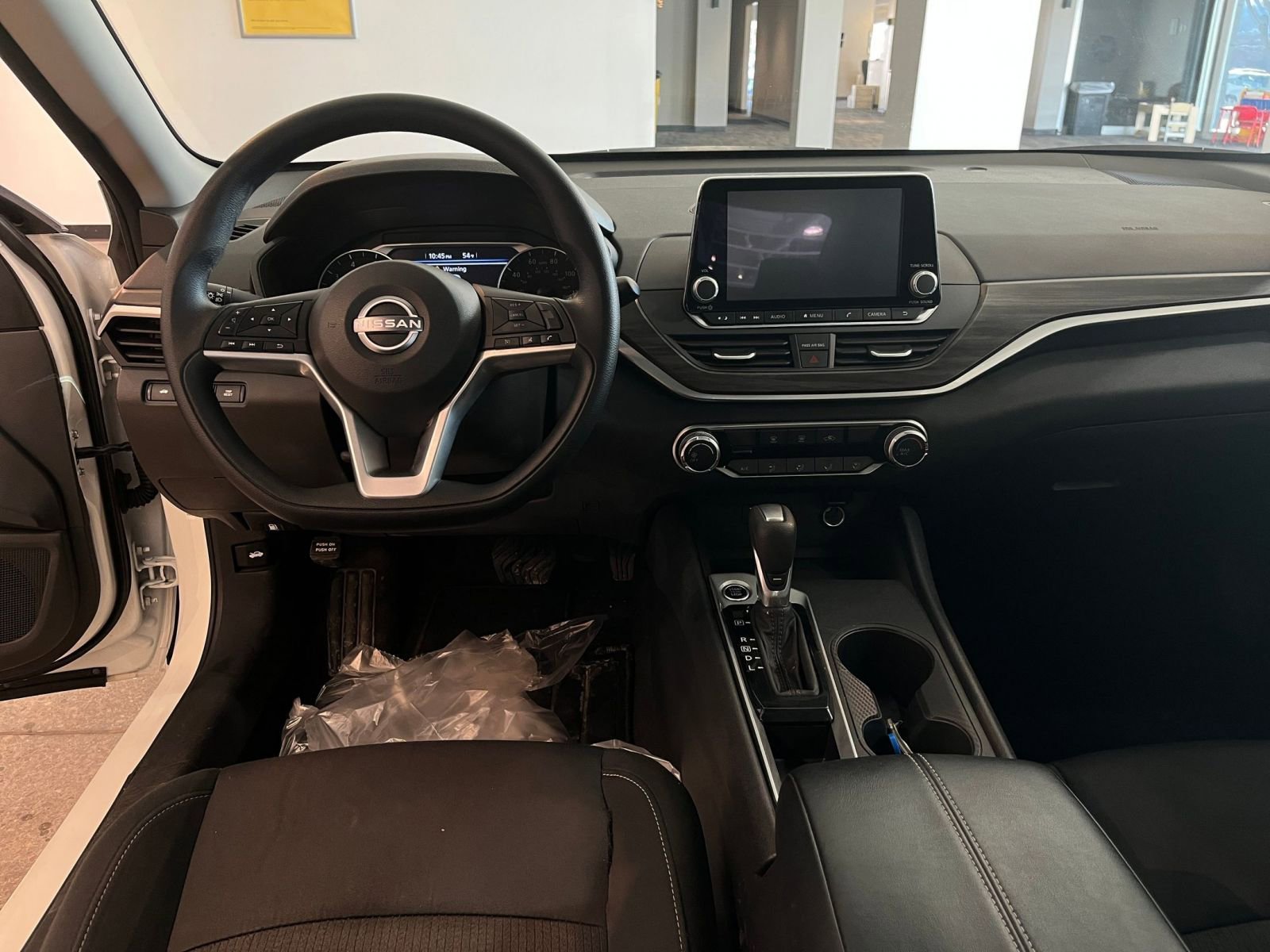 Used 2025 Nissan Altima 2.5 SV image 33