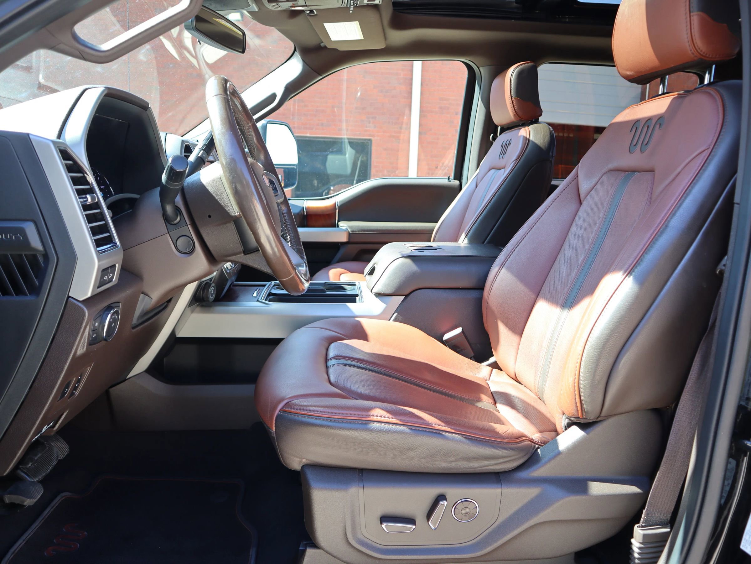 Used 2021 Ford F350 King Ranch w/ King Ranch Ultimate Package image 27