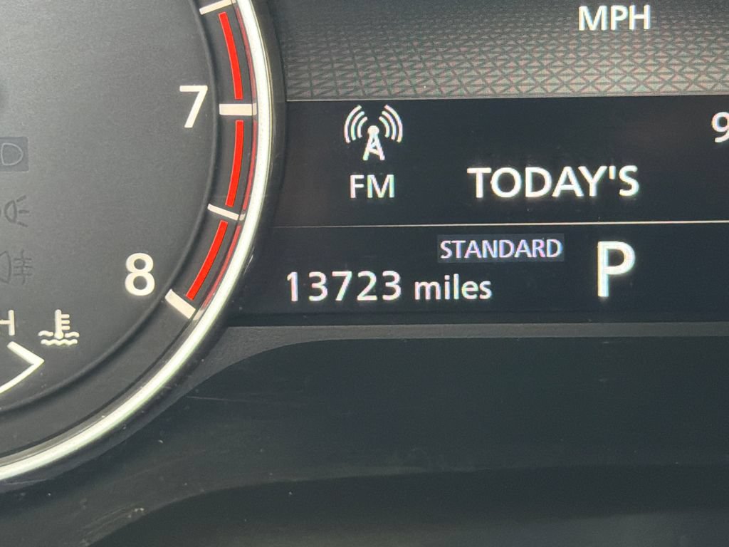 Used 2023 Nissan Rogue SV FWD image 23