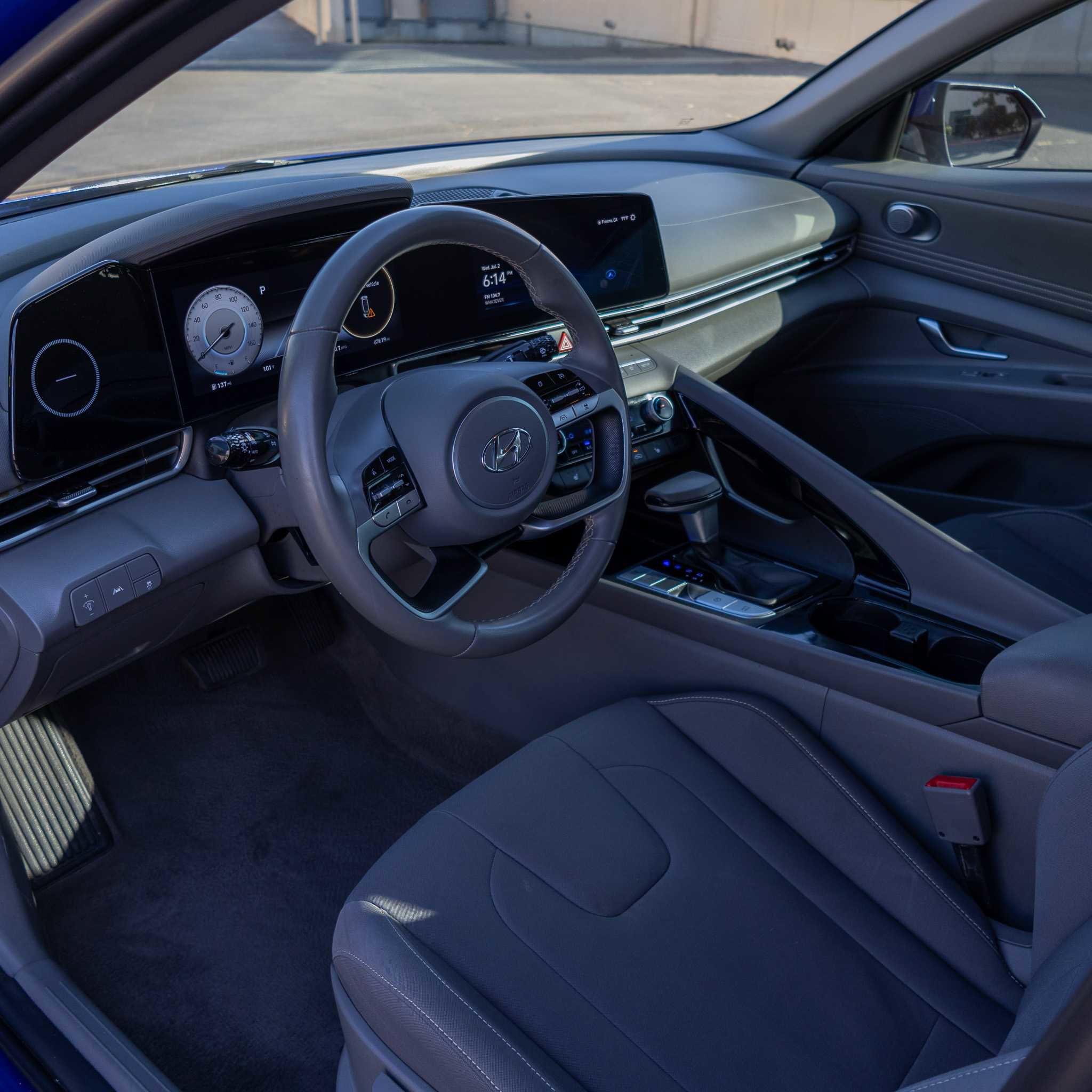 Used 2023 Hyundai Elantra SEL w/ Convenience Package image 11