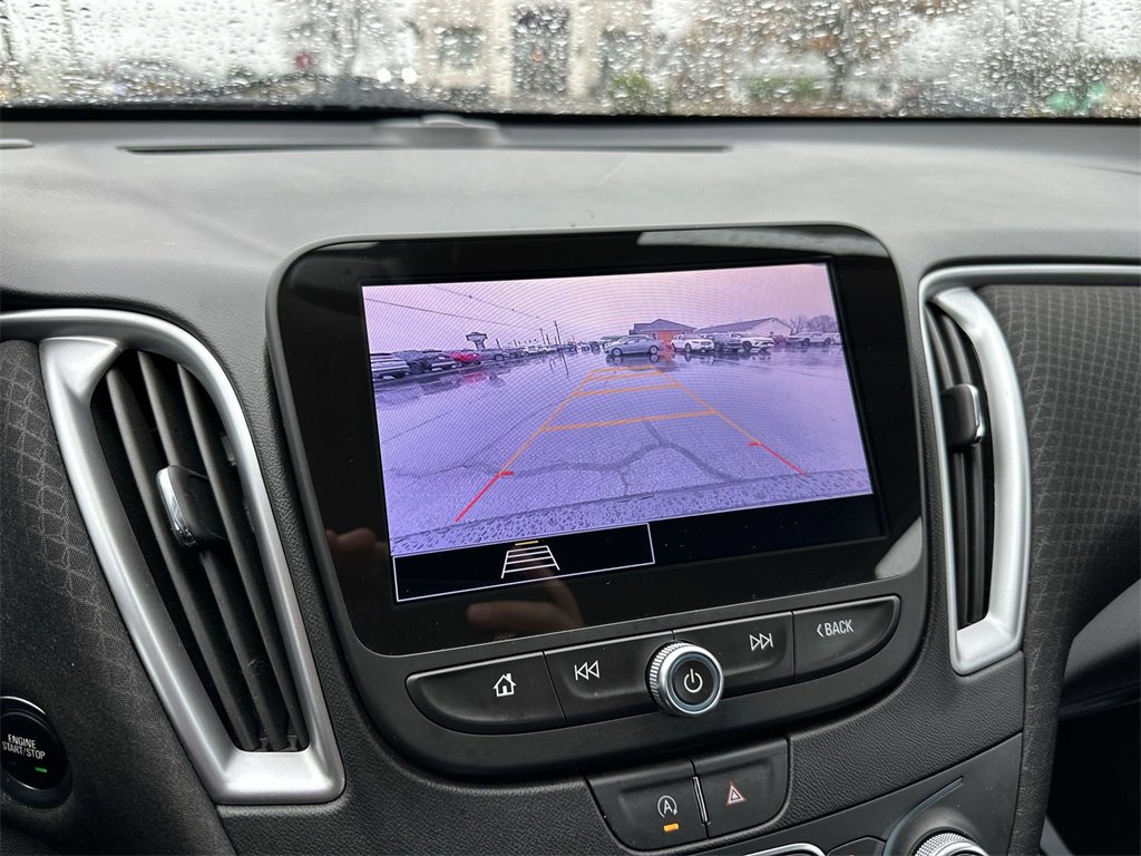 Used 2024 Chevrolet Malibu LT image 17