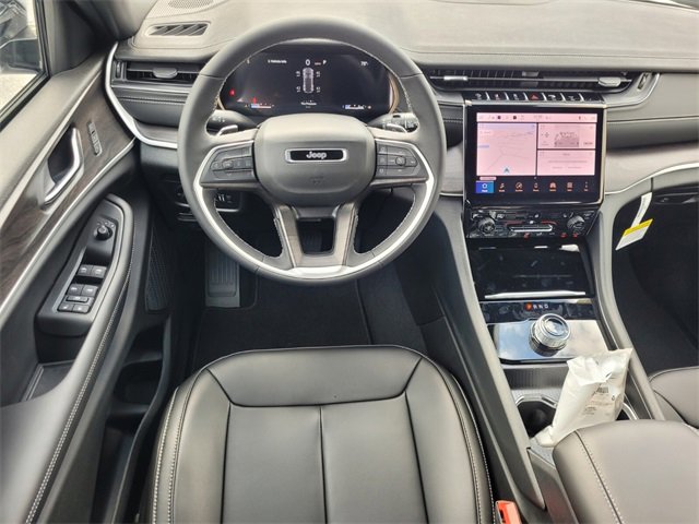 New 2025 Jeep Grand Cherokee Limited image 7