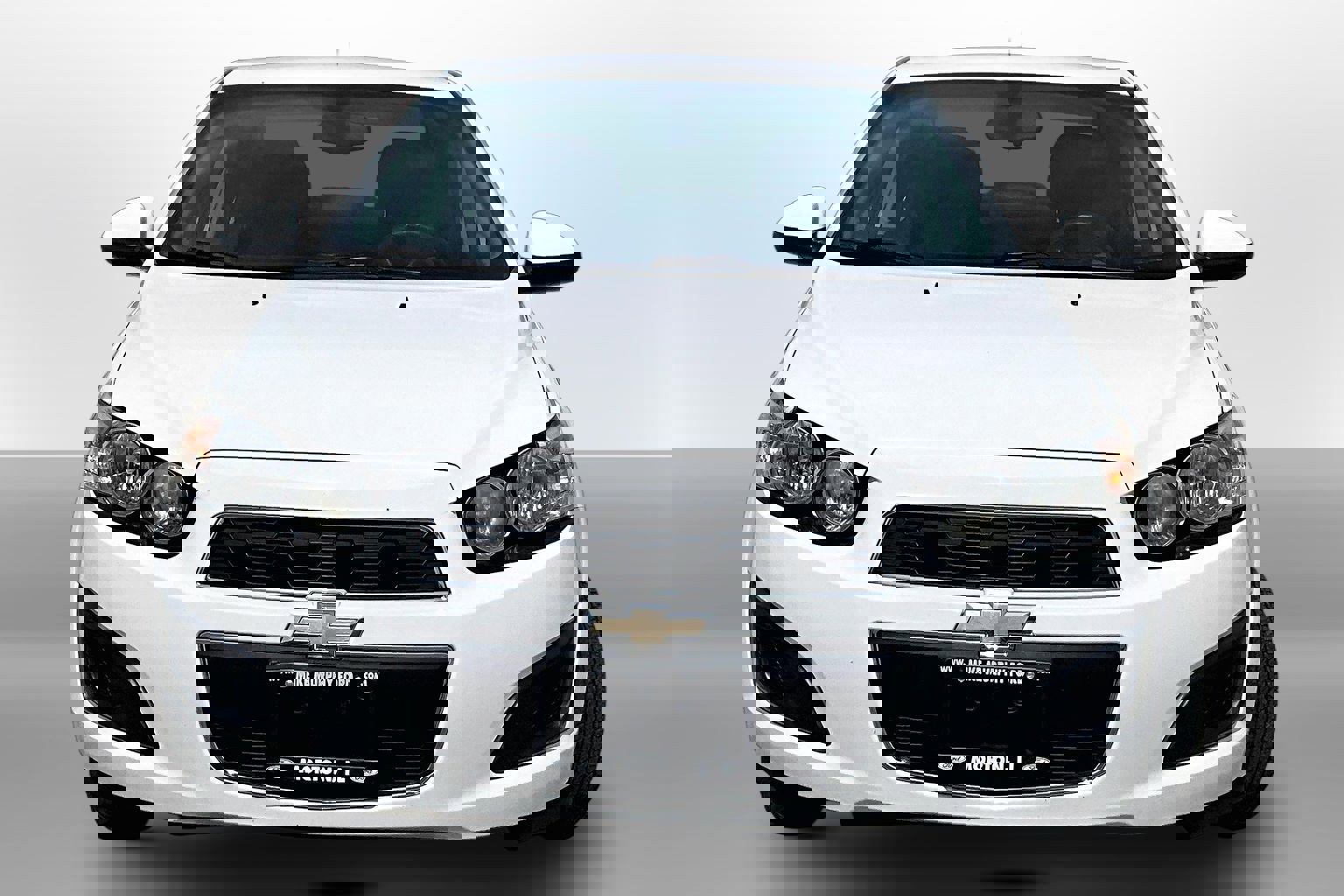 Used 2016 Chevrolet Sonic LT image 3