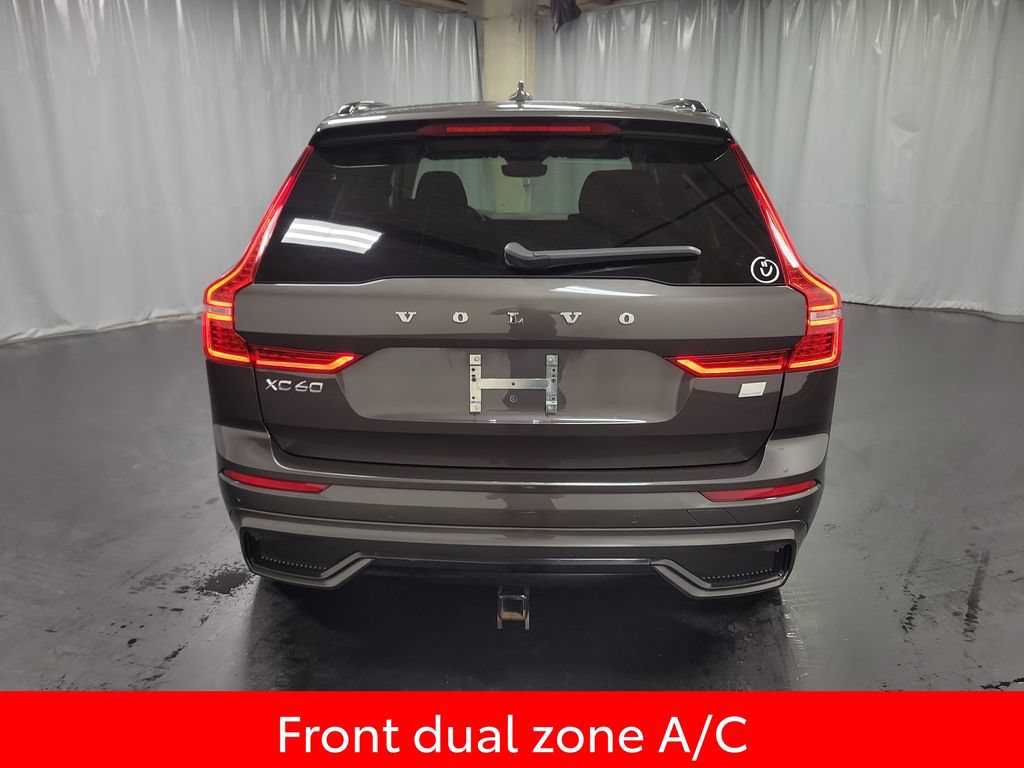 Used 2024 Volvo XC60 T8 Core AWD/4WD image 7