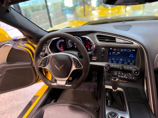 Used 2018 Chevrolet Corvette Z06 RWD image 26