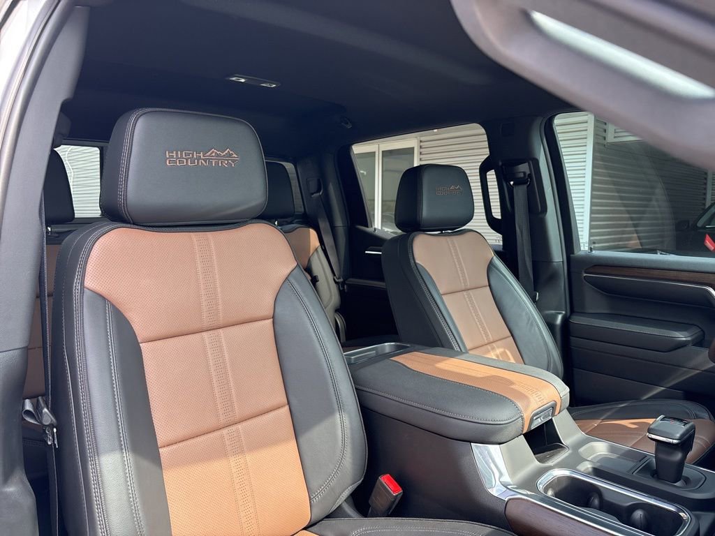 Used 2024 Chevrolet Silverado 1500 High Country w/ Technology Package image 16