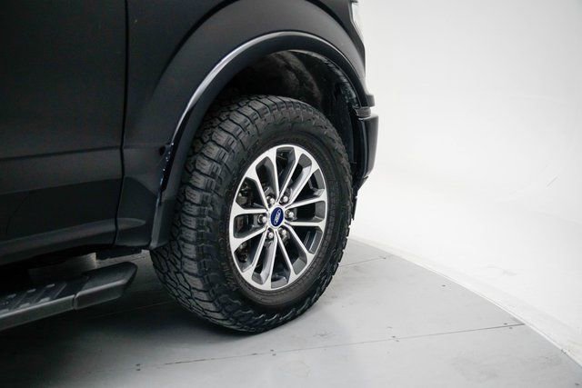 Used 2019 Ford F150 XLT w/ Equipment Group 302A Luxury image 11