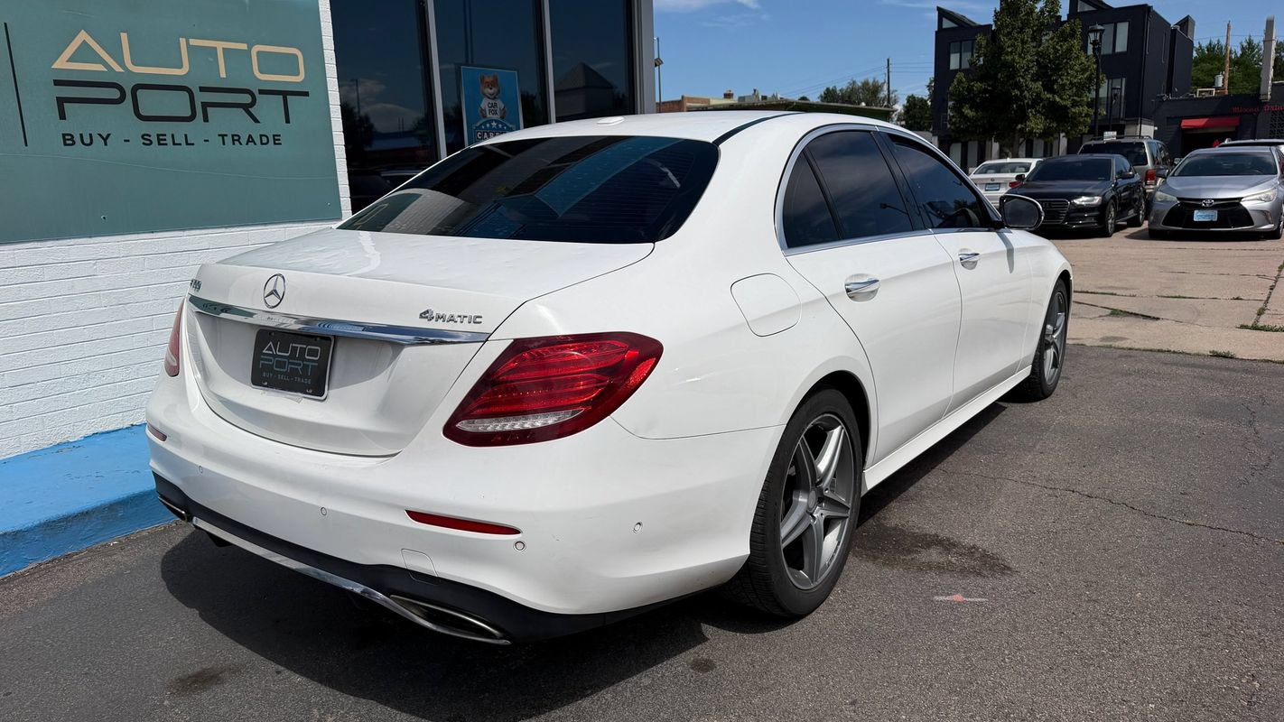 Used 2017 Mercedes-Benz E 300 4MATIC image 2